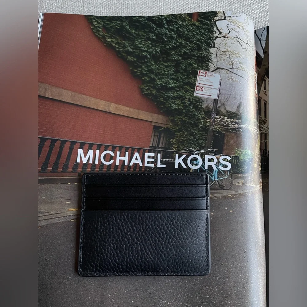 New Michael Kors Cooper Tall Card Case In Black